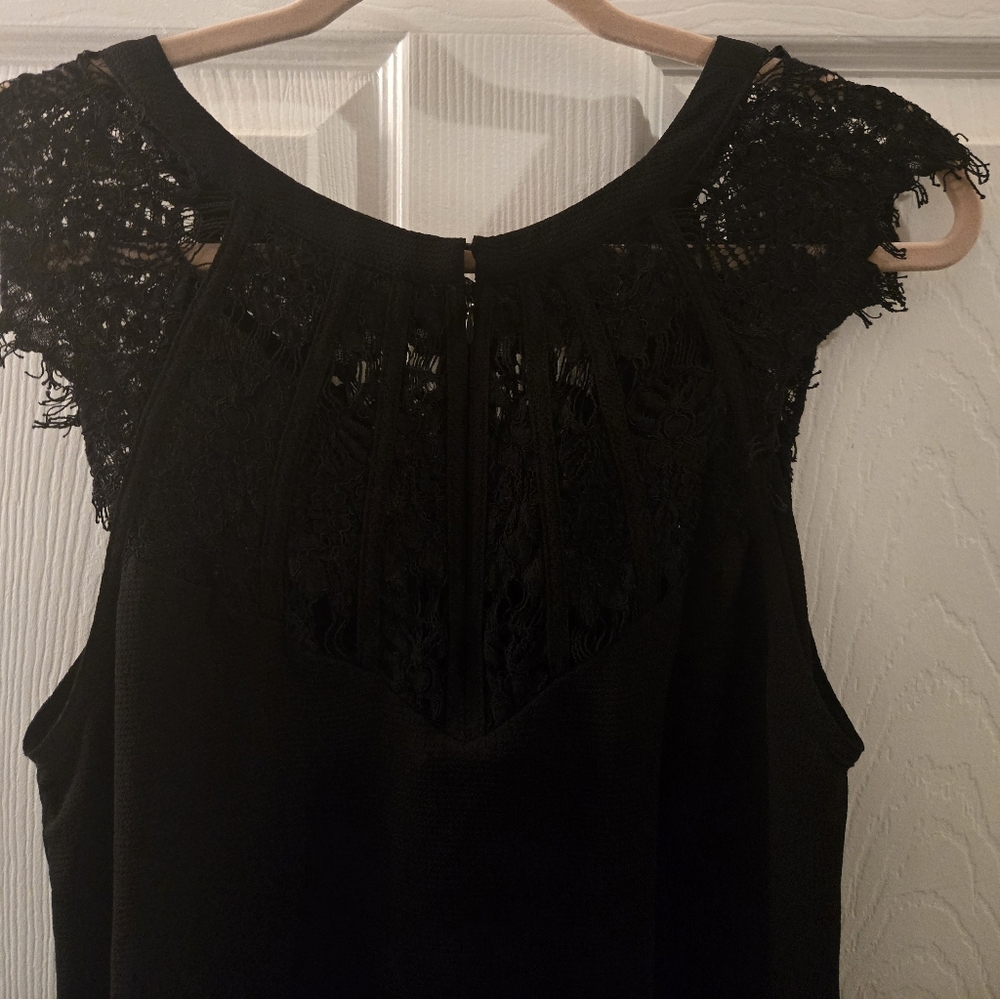 41 Hawthorn Black Lace Cap-Sleeve Blouse - Picture 8 of 12